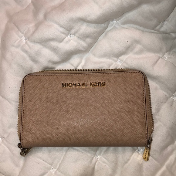 Michael Kors Handbags - michael kors wallet